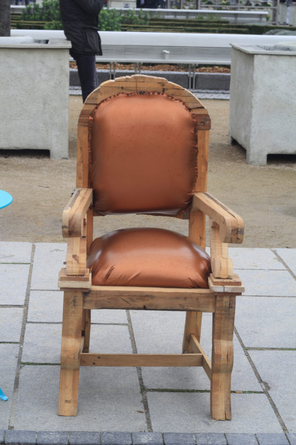 Location Fauteuil du député de la rue - Guillaume Krick